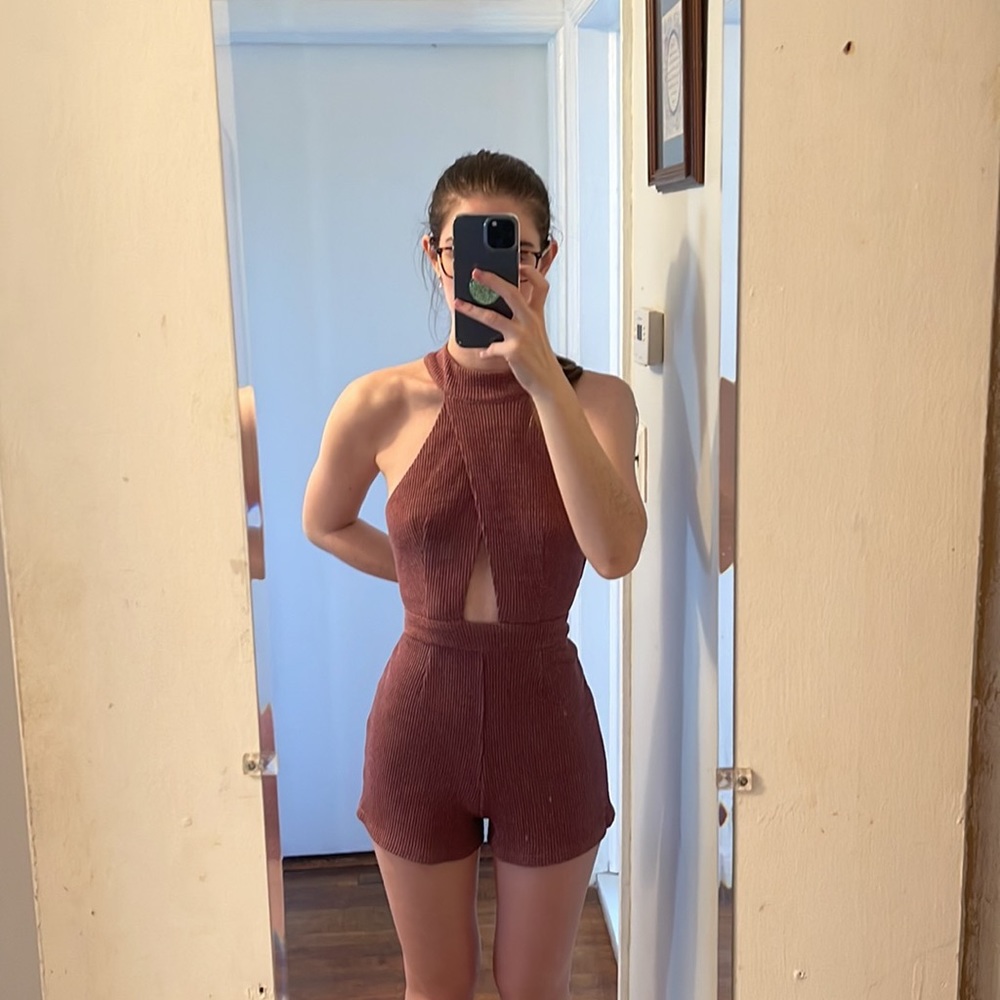 NWOT Cut out romper